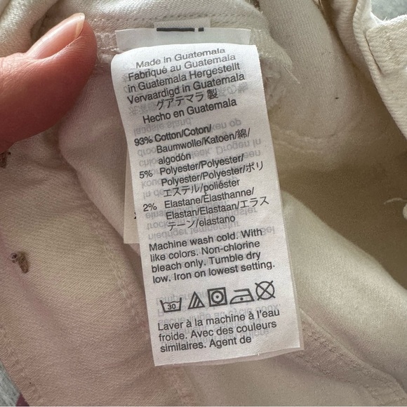 Madewell Cropped High-Rise Slim Wide-Leg Jeans in Tile White - COLOR: Tile White - Picture 7 of 12